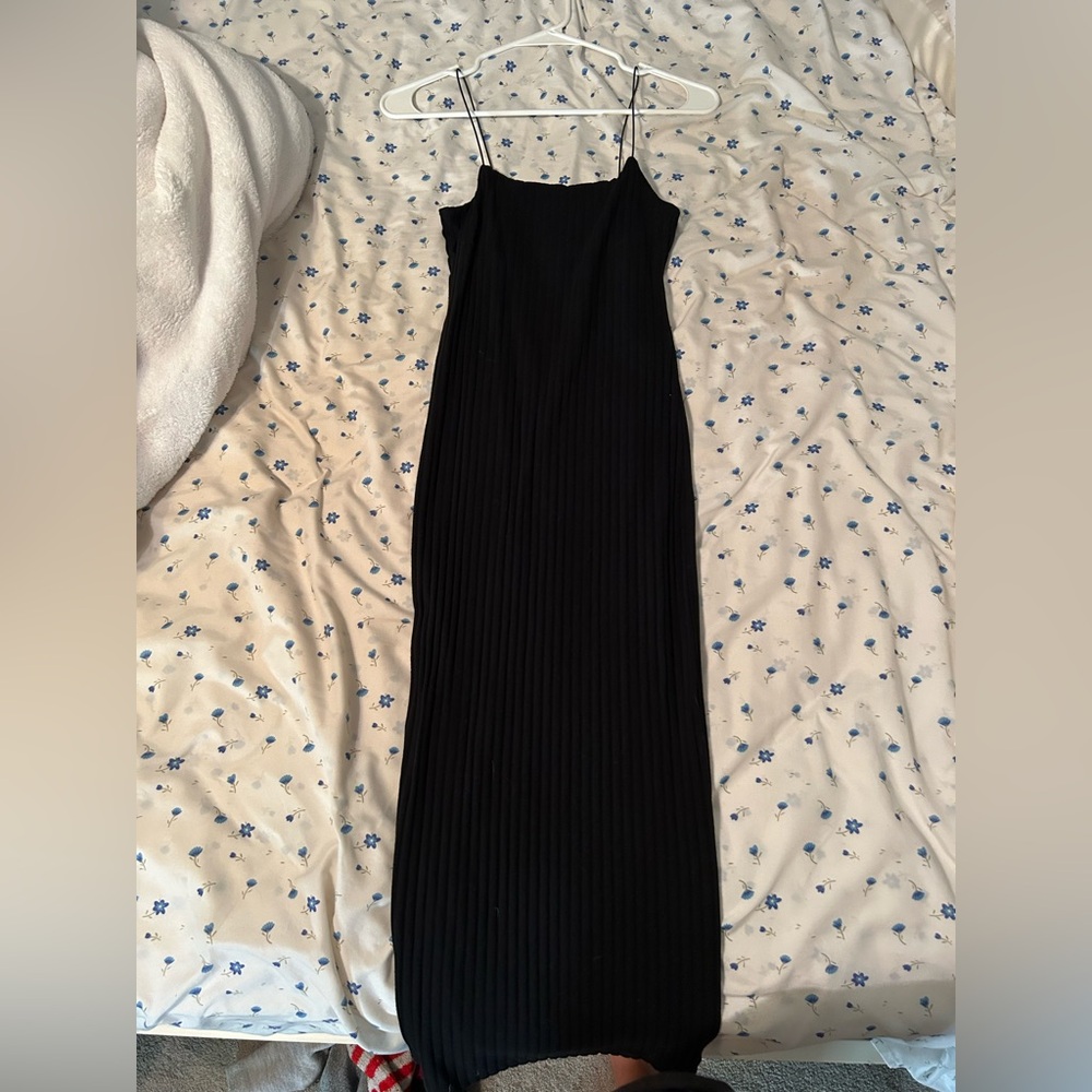 Zara Black Ribbed Maxi Dress (Size small)